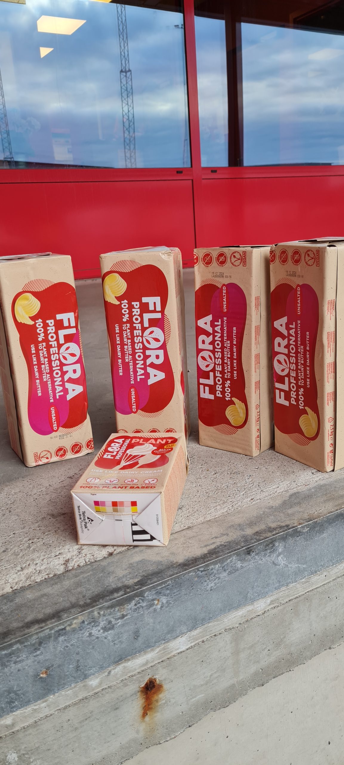 Vegansk smör elller margarin innebär egentligen samma sak som växtbaserad diet.
